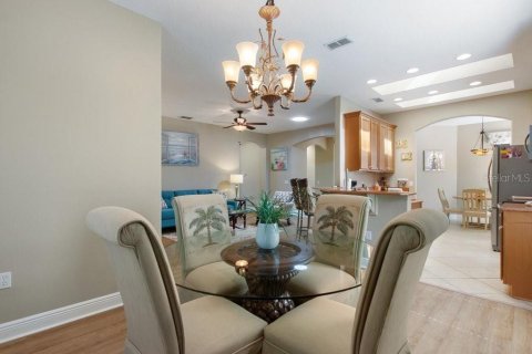 Villa ou maison à vendre à Kissimmee, Floride: 2 chambres, 171.68 m2 № 1515618 - photo 20