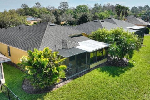 Villa ou maison à vendre à Kissimmee, Floride: 2 chambres, 171.68 m2 № 1515618 - photo 3