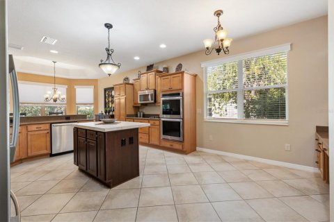 House in The Villages, Florida 3 bedrooms, 193.61 sq.m. № 2220741 - photo 13
