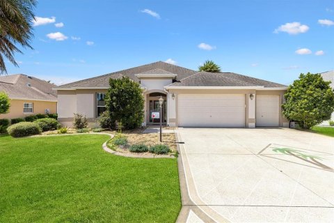 Casa en The Villages, Florida 3 dormitorios, 193.61 m2 № 2220741