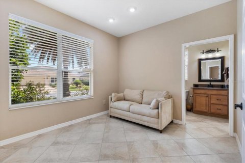 House in The Villages, Florida 3 bedrooms, 193.61 sq.m. № 2220741 - photo 29