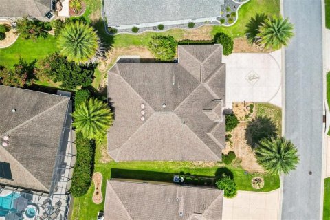 House in The Villages, Florida 3 bedrooms, 193.61 sq.m. № 2220741 - photo 3