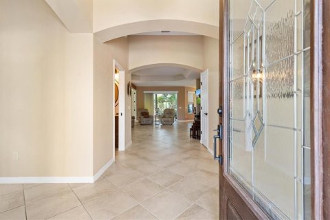 House in The Villages, Florida 3 bedrooms, 193.61 sq.m. № 2220741 - photo 5