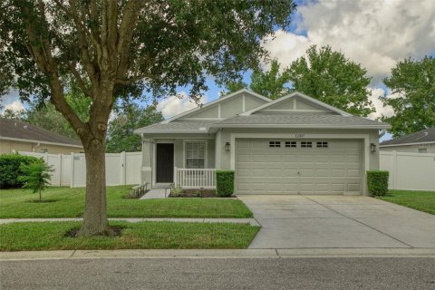 Casa en Spring Hill, Florida 3 dormitorios, 137.59 m2 № 2360728