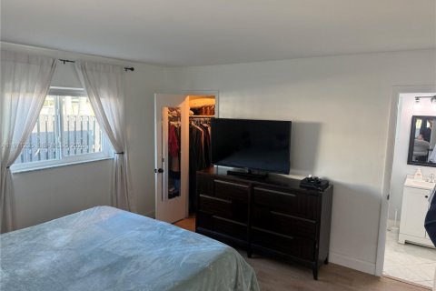 Casa en venta en Coconut Creek, Florida, 3 dormitorios, 162.11 m2 № 2033624 - foto 24