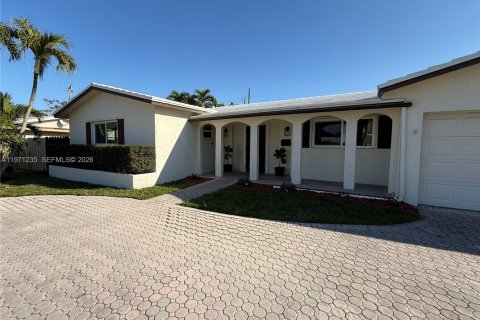Casa en venta en Coconut Creek, Florida, 3 dormitorios, 162.11 m2 № 2033624 - foto 4
