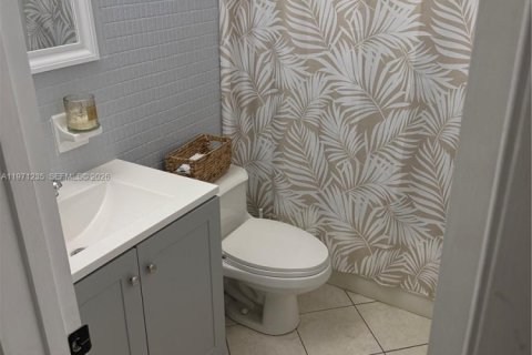 Casa en venta en Coconut Creek, Florida, 3 dormitorios, 162.11 m2 № 2033624 - foto 26