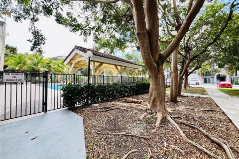 Condominio en alquiler en Homestead, Florida, 2 dormitorios, 83.61 m2 № 2076457 - foto 13