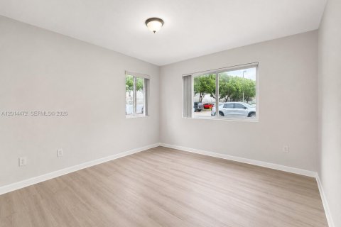 Condominio en alquiler en Homestead, Florida, 2 dormitorios, 83.61 m2 № 2076457 - foto 6