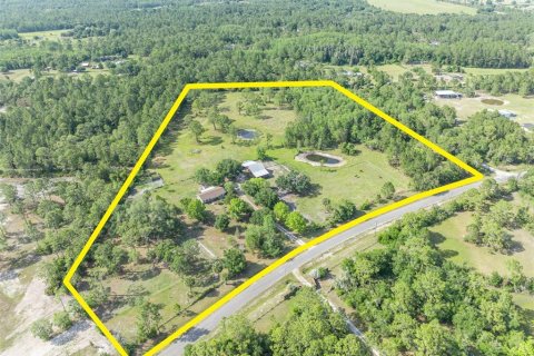 House in Osteen, Florida 3 bedrooms, 116.13 sq.m. № 2116196
