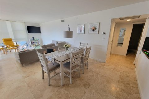 Condominio en venta en Aventura, Florida, 2 dormitorios, 121.98 m2 № 1952212 - foto 5