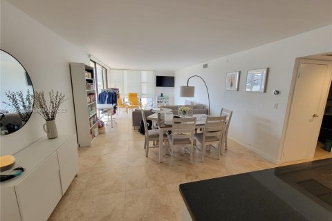 Condominio en venta en Aventura, Florida, 2 dormitorios, 121.98 m2 № 1952212 - foto 3