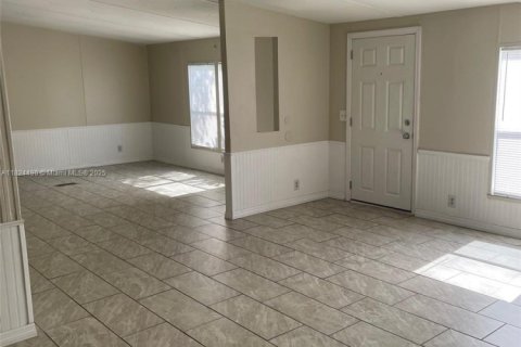 Appartement à louer à Lakeland, Floride: 4 chambres, 197.7 m2 № 1856947 - photo 2