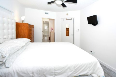 Copropriété à louer à Miami Beach, Floride: 70.61 m2 № 1874385 - photo 20