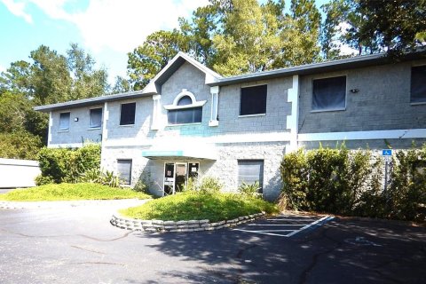 Propiedad comercial en alquiler en Gainesville, Florida, 552.03 m2 № 1680266 - foto 1