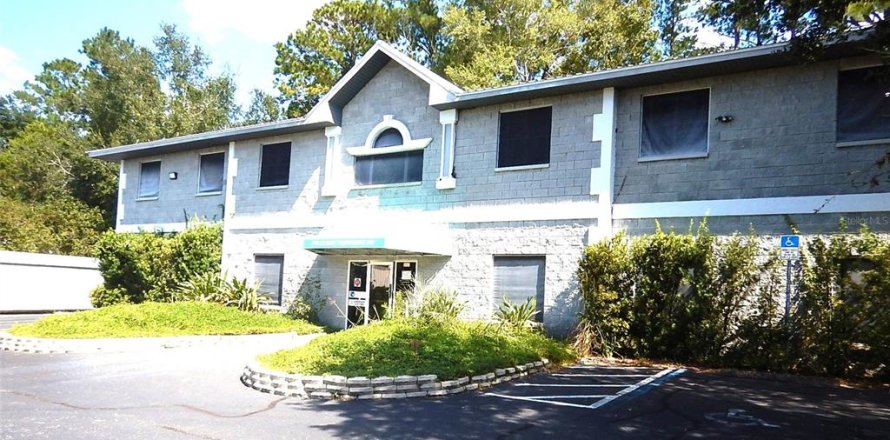 Propiedad comercial en Gainesville, Florida 552.03 m2 № 1680266