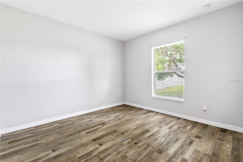 House in Cape Coral, Florida 3 bedrooms, 130.81 sq.m. № 1798017 - photo 19