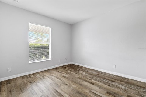 House in Cape Coral, Florida 3 bedrooms, 130.81 sq.m. № 1798017 - photo 17