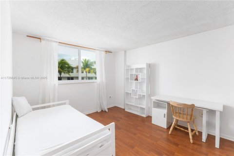 Condominio en venta en Miami Beach, Florida, 1 dormitorio, 61.5 m2 № 1595649 - foto 5