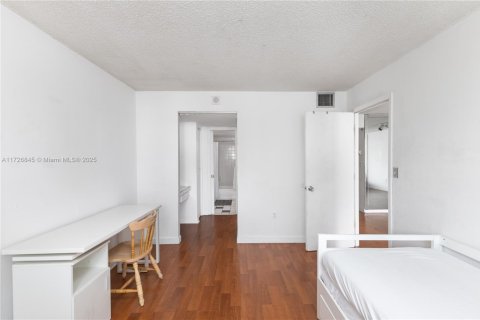 Condominio en venta en Miami Beach, Florida, 1 dormitorio, 61.5 m2 № 1595649 - foto 20