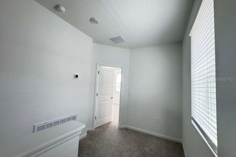 Villa ou maison à louer à Clermont, Floride: 4 chambres, 187.94 m2 № 2109470 - photo 13