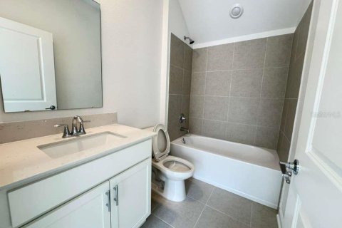 Villa ou maison à louer à Clermont, Floride: 4 chambres, 187.94 m2 № 2109470 - photo 10