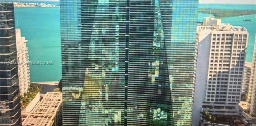 Кондоминиум с 2 спальнями в Майами, Флорида № 2152864