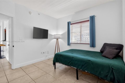 Condominio en venta en Miami, Florida, 2 dormitorios, 65.03 m2 № 2029904 - foto 16