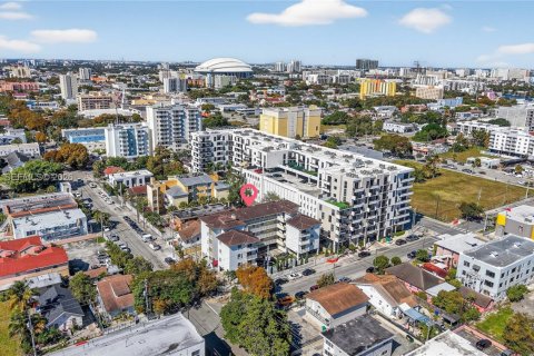 Condominio en venta en Miami, Florida, 2 dormitorios, 65.03 m2 № 2029904 - foto 27