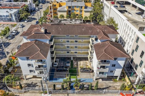 Condominio en venta en Miami, Florida, 2 dormitorios, 65.03 m2 № 2029904 - foto 26