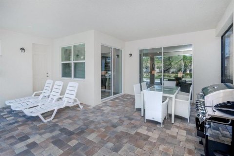Casa en venta en Kissimmee, Florida, 6 dormitorios, 277.5 m2 № 1813247 - foto 25