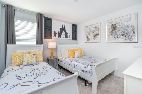 Casa en venta en Kissimmee, Florida, 6 dormitorios, 277.5 m2 № 1813247 - foto 12