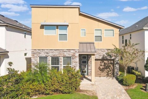 Casa en venta en Kissimmee, Florida, 6 dormitorios, 277.5 m2 № 1813247 - foto 1