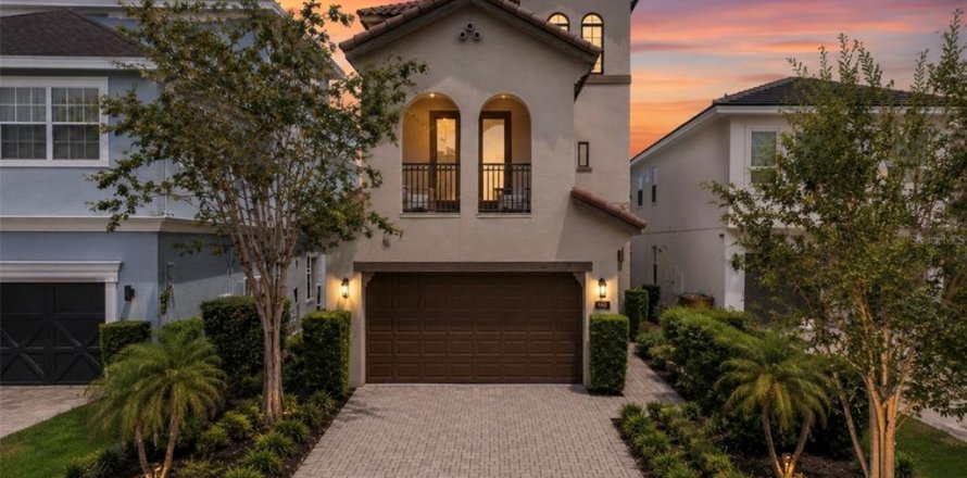 Casa en Kissimmee, Florida 4 dormitorios, 428 m2 № 2312713