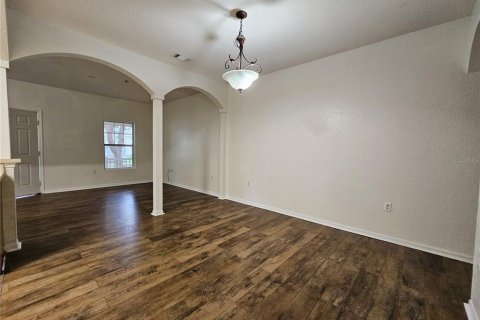 Villa ou maison à louer à Groveland, Floride: 2 chambres, 119.75 m2 № 2124303 - photo 11