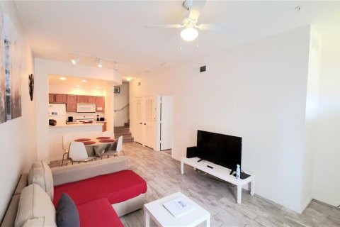 Condominio en alquiler en Kissimmee, Florida, 3 dormitorios, 120.4 m2 № 1816224 - foto 2