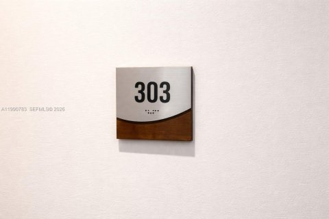 Apartamento en alquiler en Hollywood, Florida, 1 dormitorio, 1704.85 m2 № 2058024 - foto 3