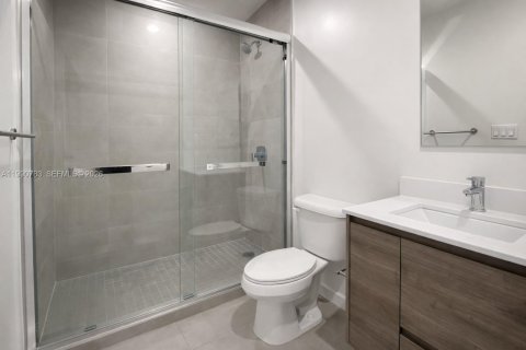 Apartamento en alquiler en Hollywood, Florida, 1 dormitorio, 1704.85 m2 № 2058024 - foto 13