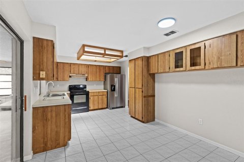 Casa en alquiler en Port Richey, Florida, 3 dormitorios, 167.78 m2 № 1910191 - foto 30
