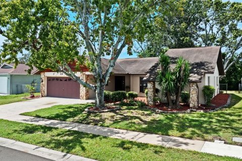Casa en alquiler en Port Richey, Florida, 3 dormitorios, 167.78 m2 № 1910191 - foto 2