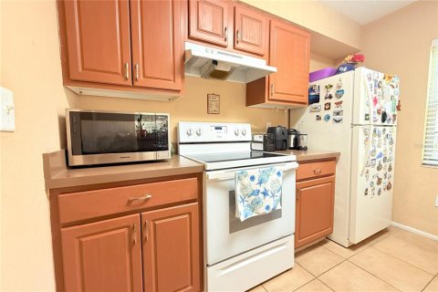 Adosado en venta en Brandon, Florida, 3 dormitorios, 126.72 m2 № 1851635 - foto 11
