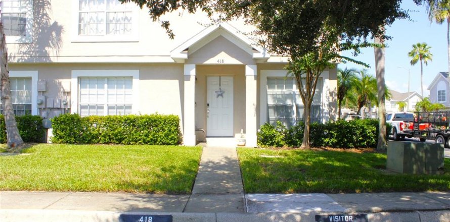 Adosado en Brandon, Florida 3 dormitorios, 126.72 m2 № 1851635