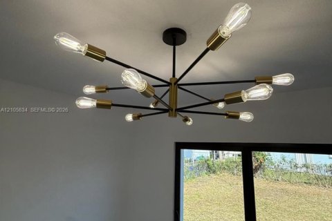 Villa ou maison à vendre à Hialeah, Floride: 2 chambres, 86.96 m2 № 2414521 - photo 27