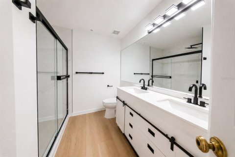 Condominio en venta en Kissimmee, Florida, 2 dormitorios, 126.35 m2 № 2216729 - foto 11