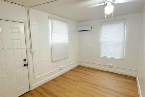 Villa ou maison à louer à Pompano Beach, Floride: 3 chambres, 306.76 m2 № 1923635 - photo 12