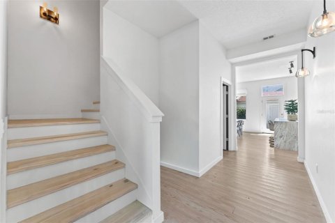 Adosado en alquiler en Orlando, Florida, 3 dormitorios, 173.54 m2 № 2149615 - foto 17