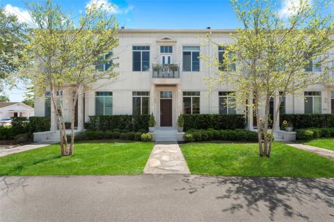 Adosado en Orlando, Florida 3 dormitorios, 173.54 m2 № 2149615