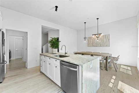 Adosado en alquiler en Orlando, Florida, 3 dormitorios, 173.54 m2 № 2149615 - foto 10