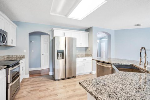 Villa ou maison à louer à Clermont, Floride: 4 chambres, 225.2 m2 № 2344622 - photo 3