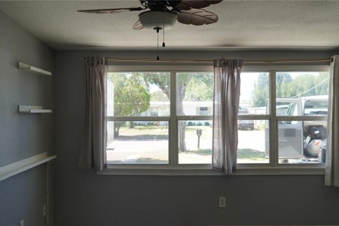 Villa ou maison à louer à Tampa, Floride: 5 chambres, 177.72 m2 № 2157123 - photo 6